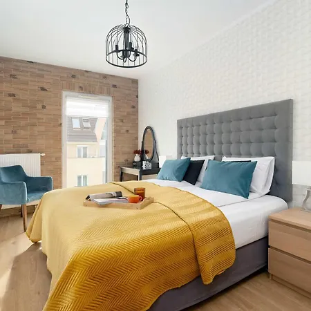 Modern Family With Parking And Balcony In The Center By Renters Apartament Poznań