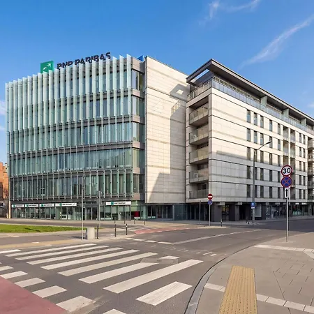 Apartament Modern Family With Parking And Balcony In The Center By Renters
